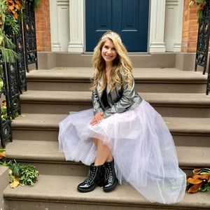 Meet your Posher, Sara